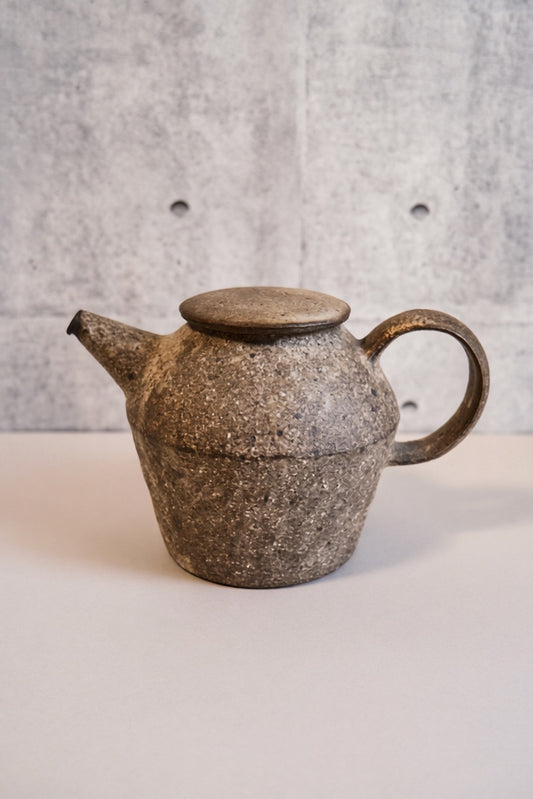 白灰土茶壺
